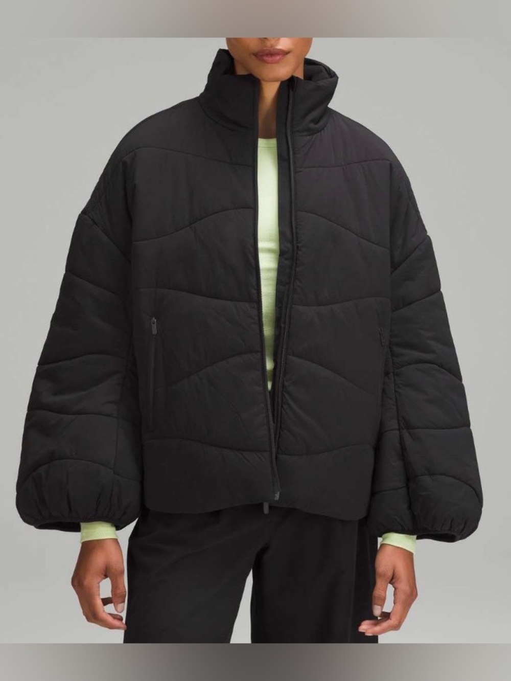 NWOT New Lululemon Wave-Quilt Insulated Jacket
Black
